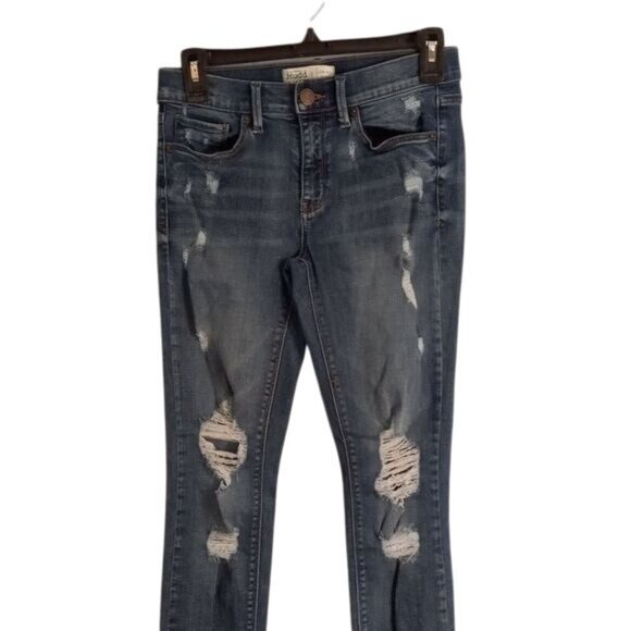 Mudd Size 7 Jeans Juniors Low Rise Skinny Distressed Flex Stretch Blue Denim - Picture 2 of 8